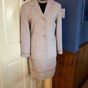 Larry Levine-ladies, size light gray suit